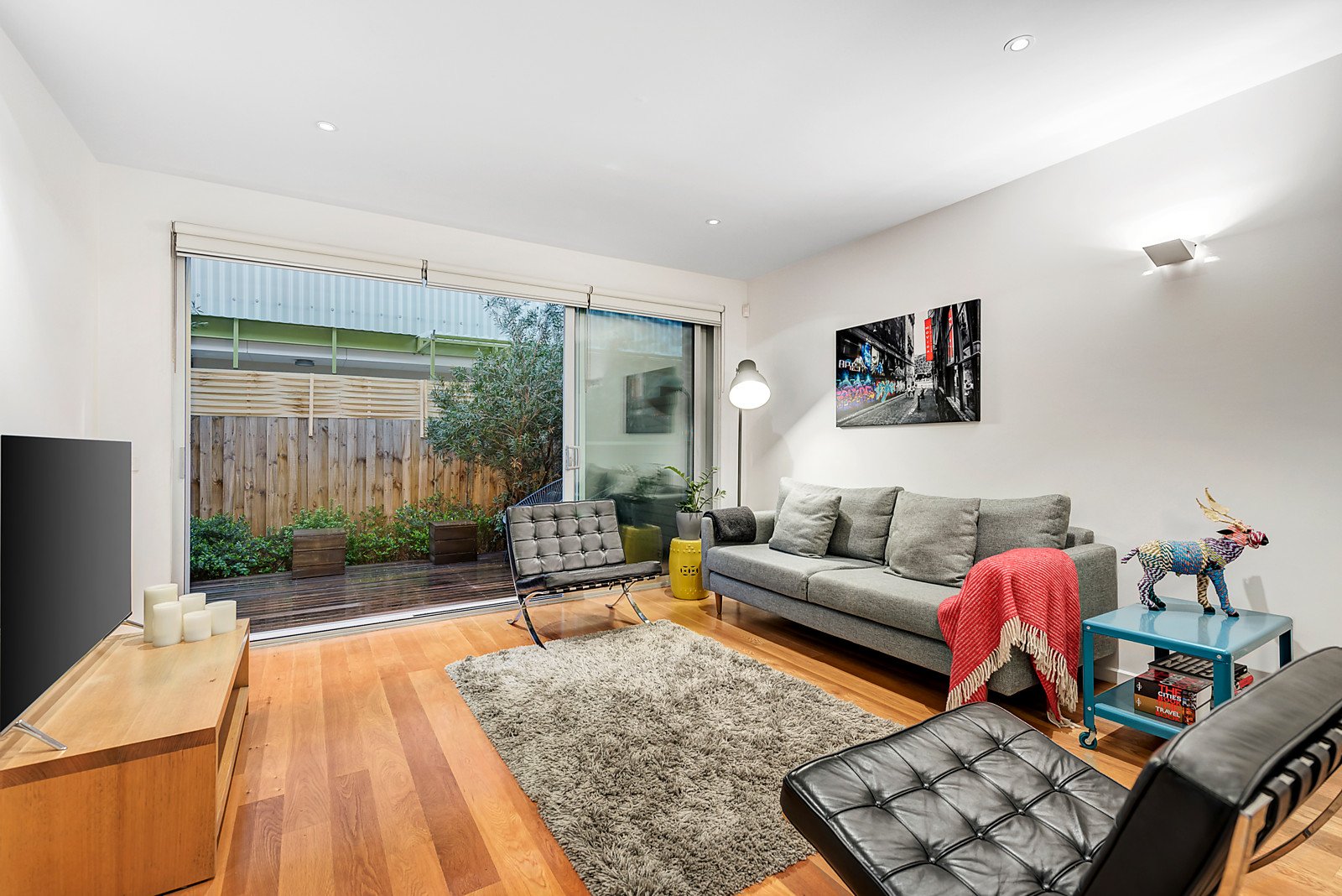 8/14 Lillimur Road, Ormond image 3