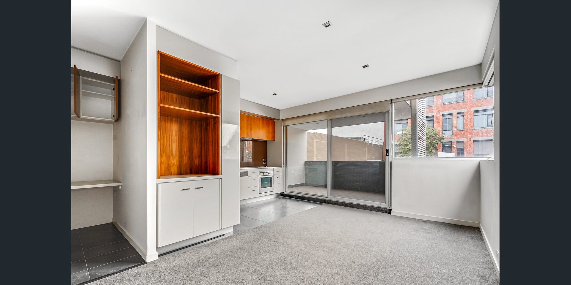 8/14 Macquarie Street, Prahran image 2