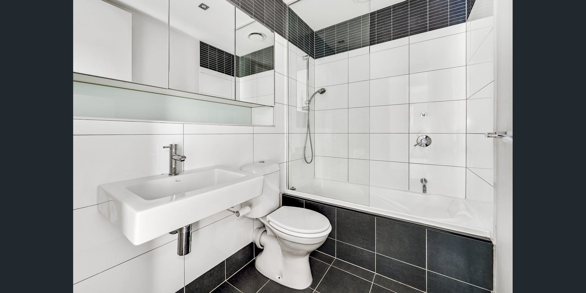 8/14 Macquarie Street, Prahran image 5