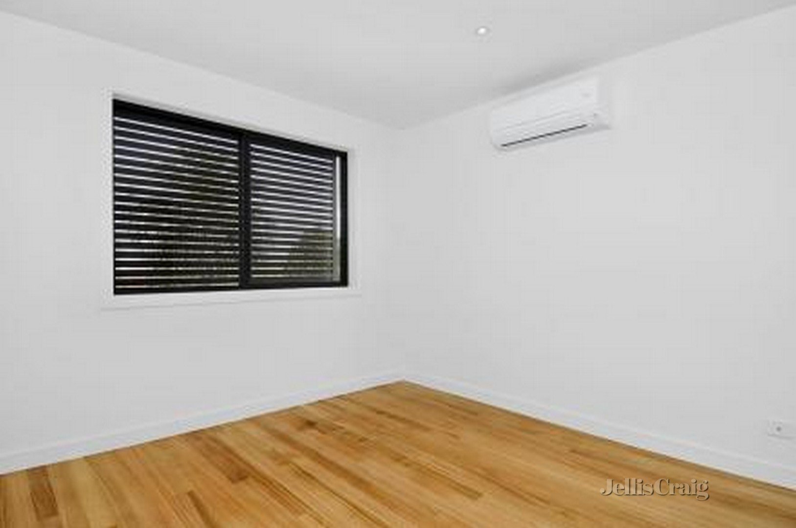 8/14 Pitt Street, Brunswick image 4