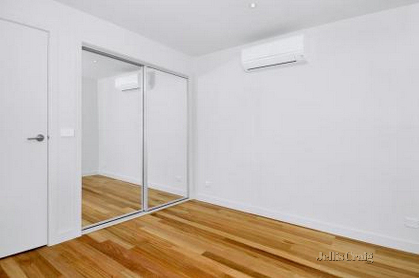 8/14 Pitt Street, Brunswick image 5
