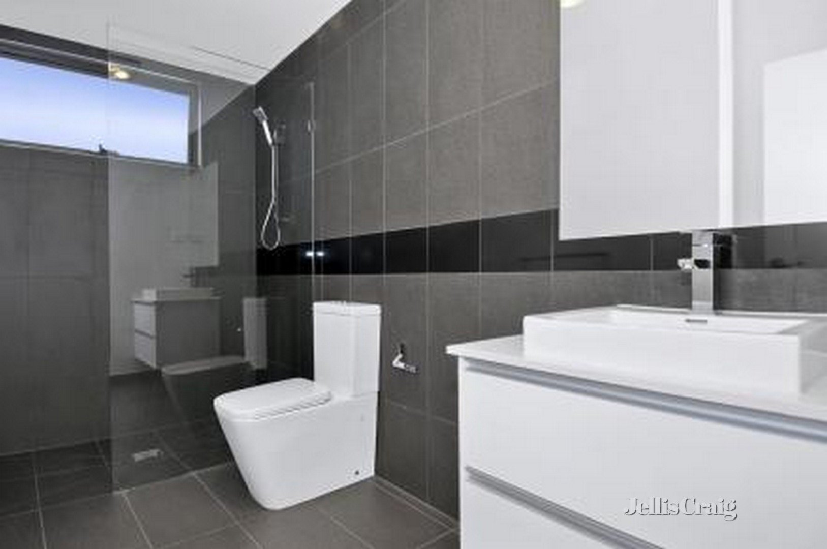 8/14 Pitt Street, Brunswick image 6