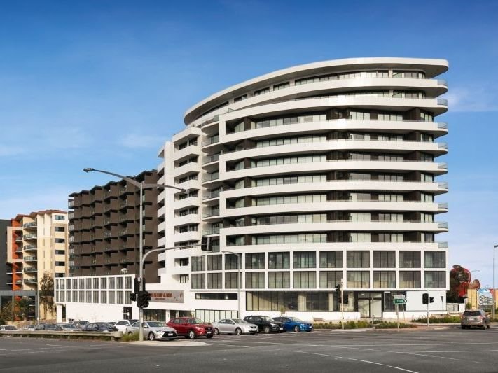 Property Gallery - Main Image