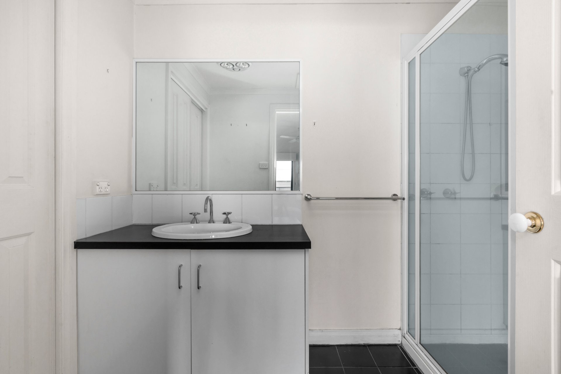 8/149 Glenlyon Road, Brunswick image 6