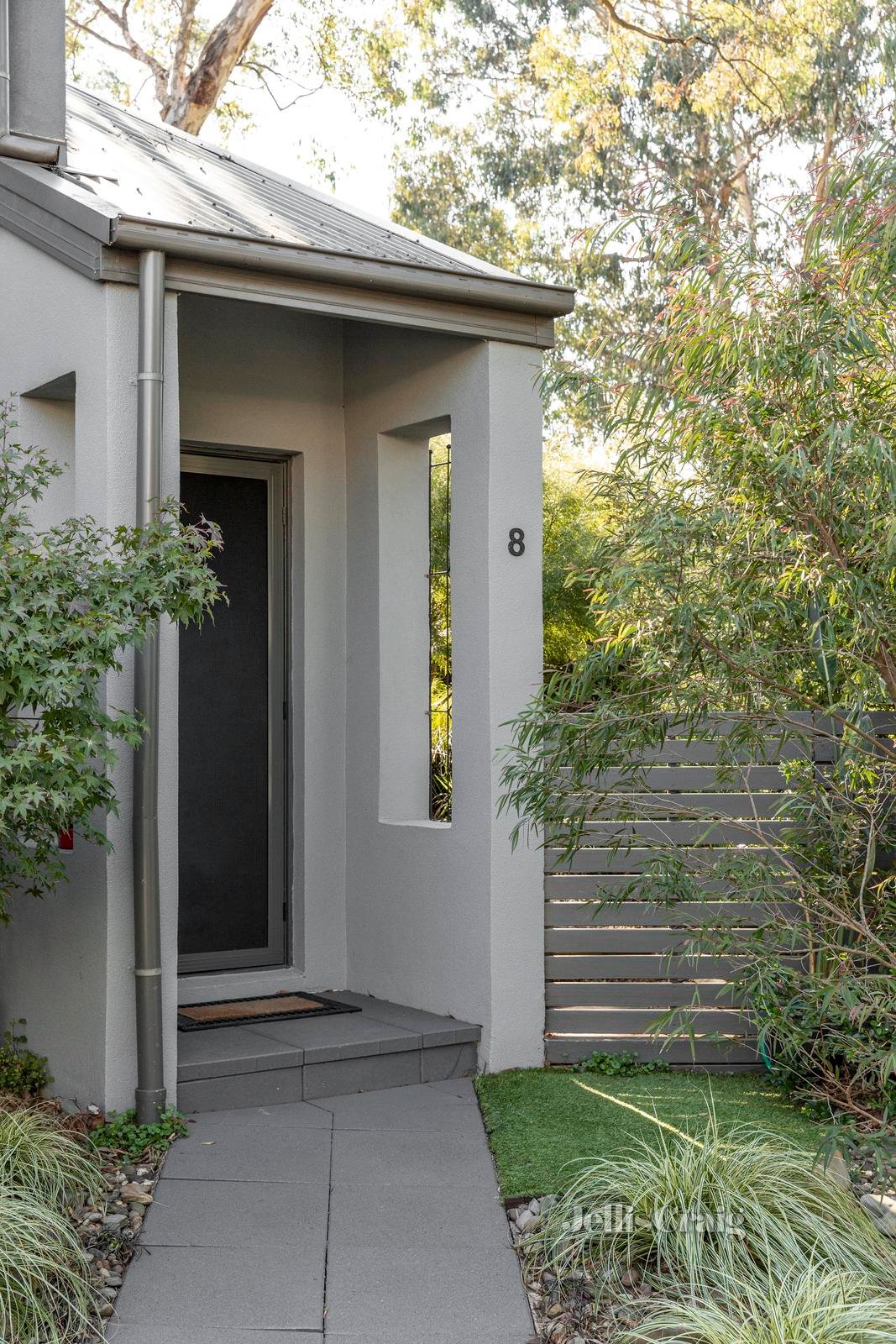 8/15 Karingal Drive, Montmorency image 2