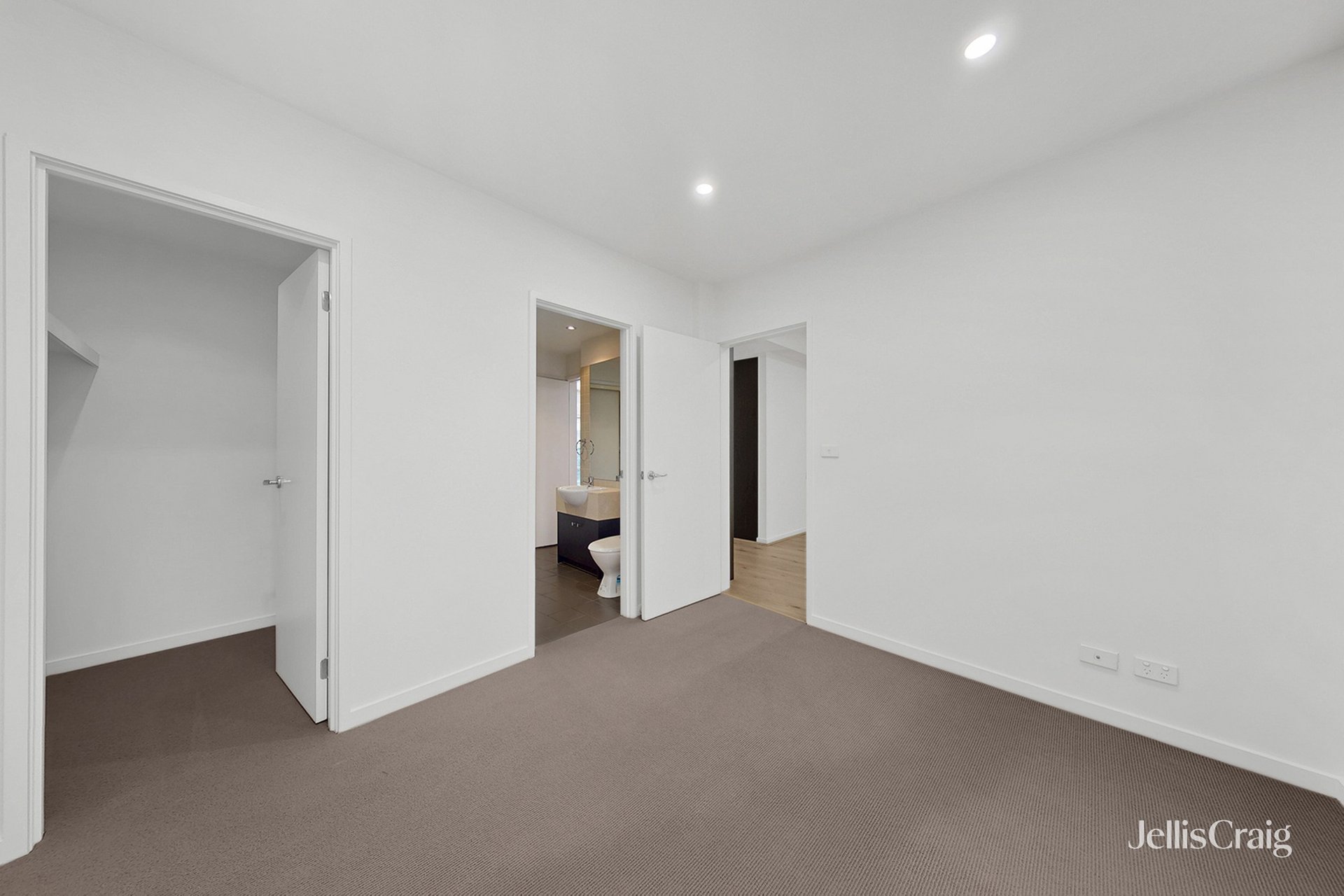 8/152 Princess Street, Kew image 5