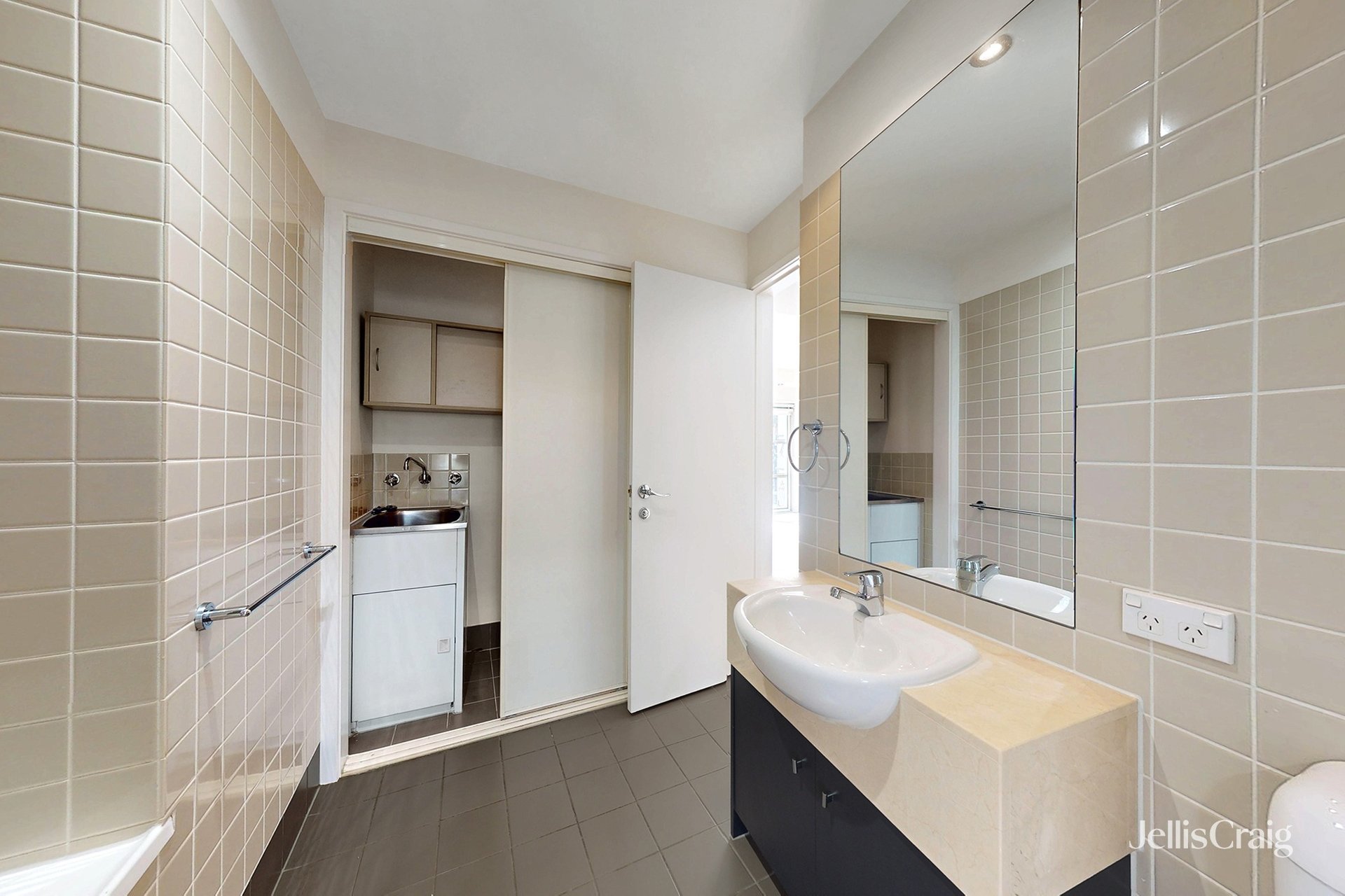 8/152 Princess Street, Kew image 8