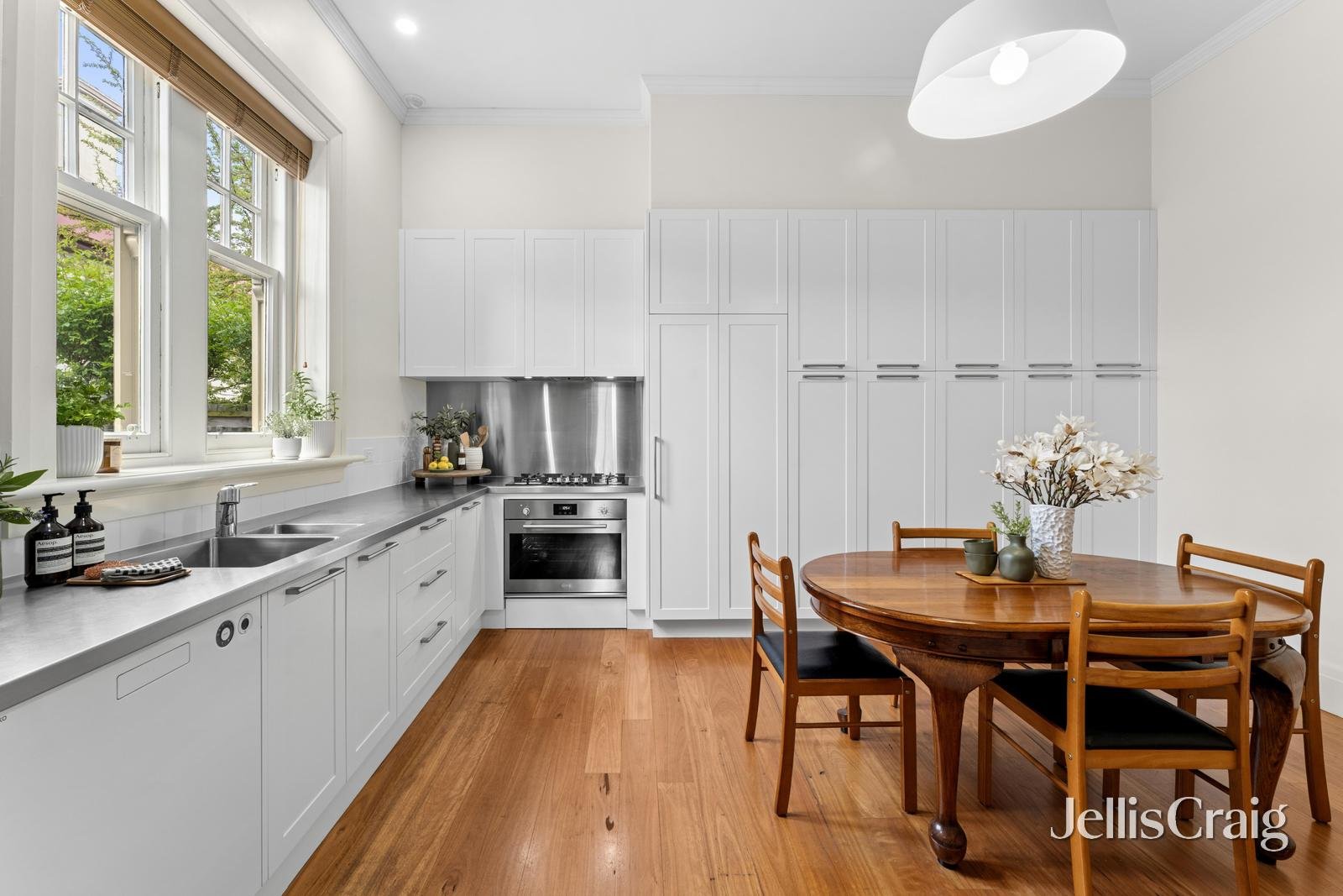 816 Lydiard Street North, Soldiers Hill image 7