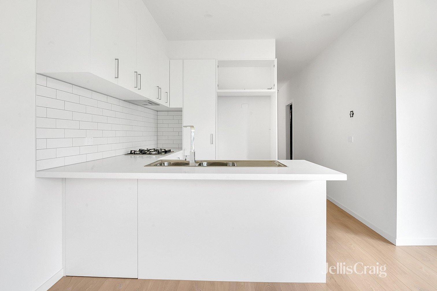 8/16 Mikado Street, Hadfield image 5