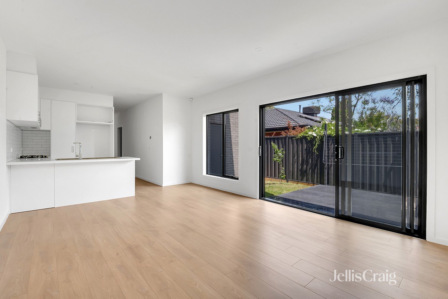8/16 Mikado Street, Hadfield image 1