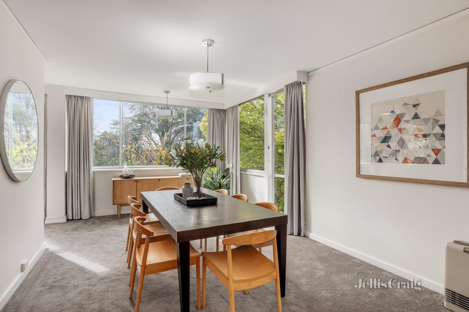 8/16 Woorigoleen Road, Toorak image 3