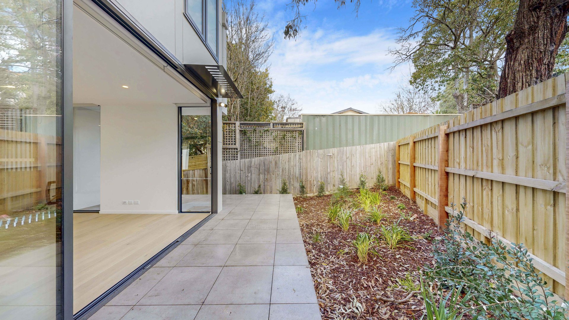 8/1610 Malvern Rd, Glen Iris image 5