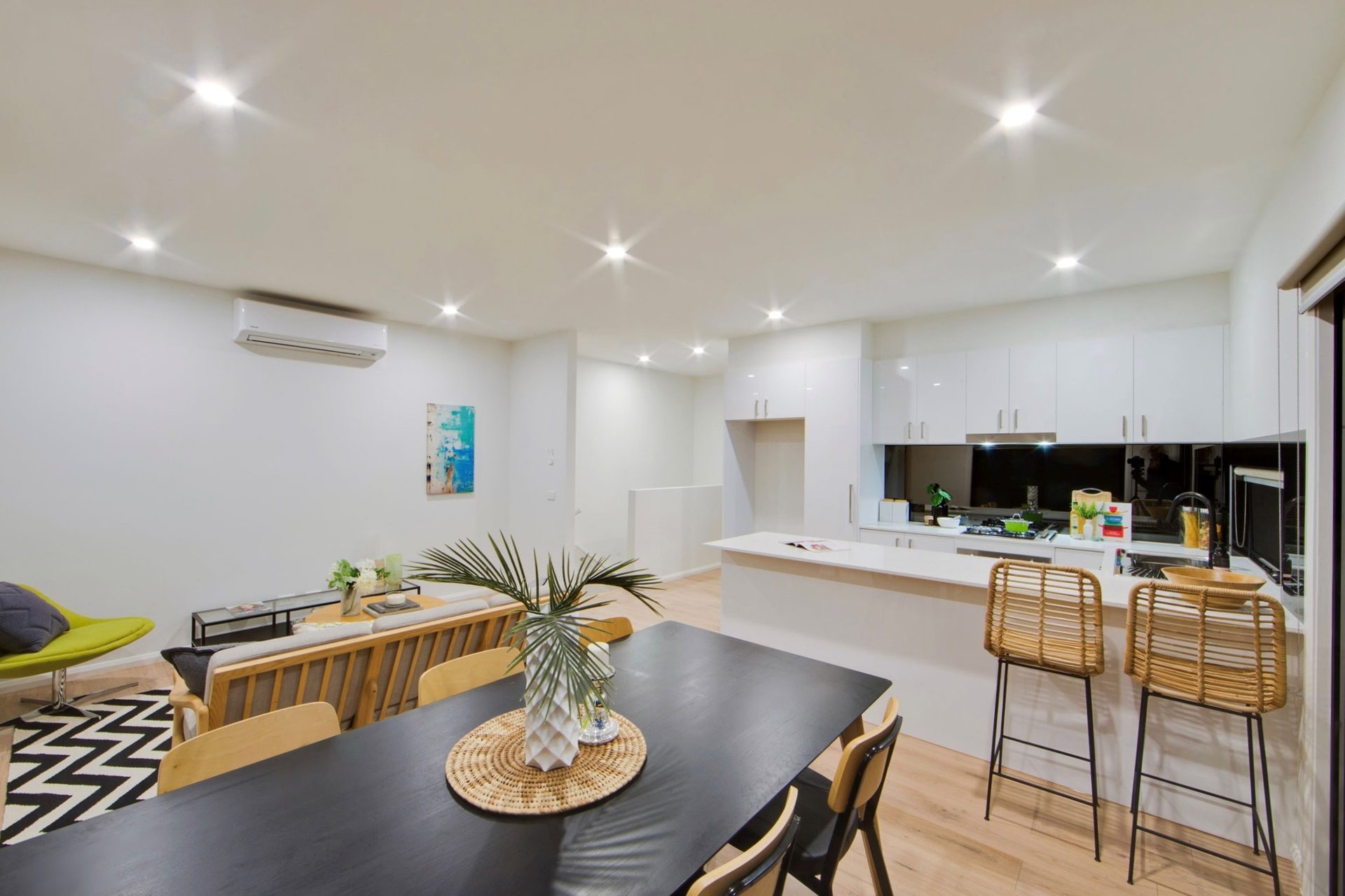 8/17 Bent Street, Bentleigh image 3