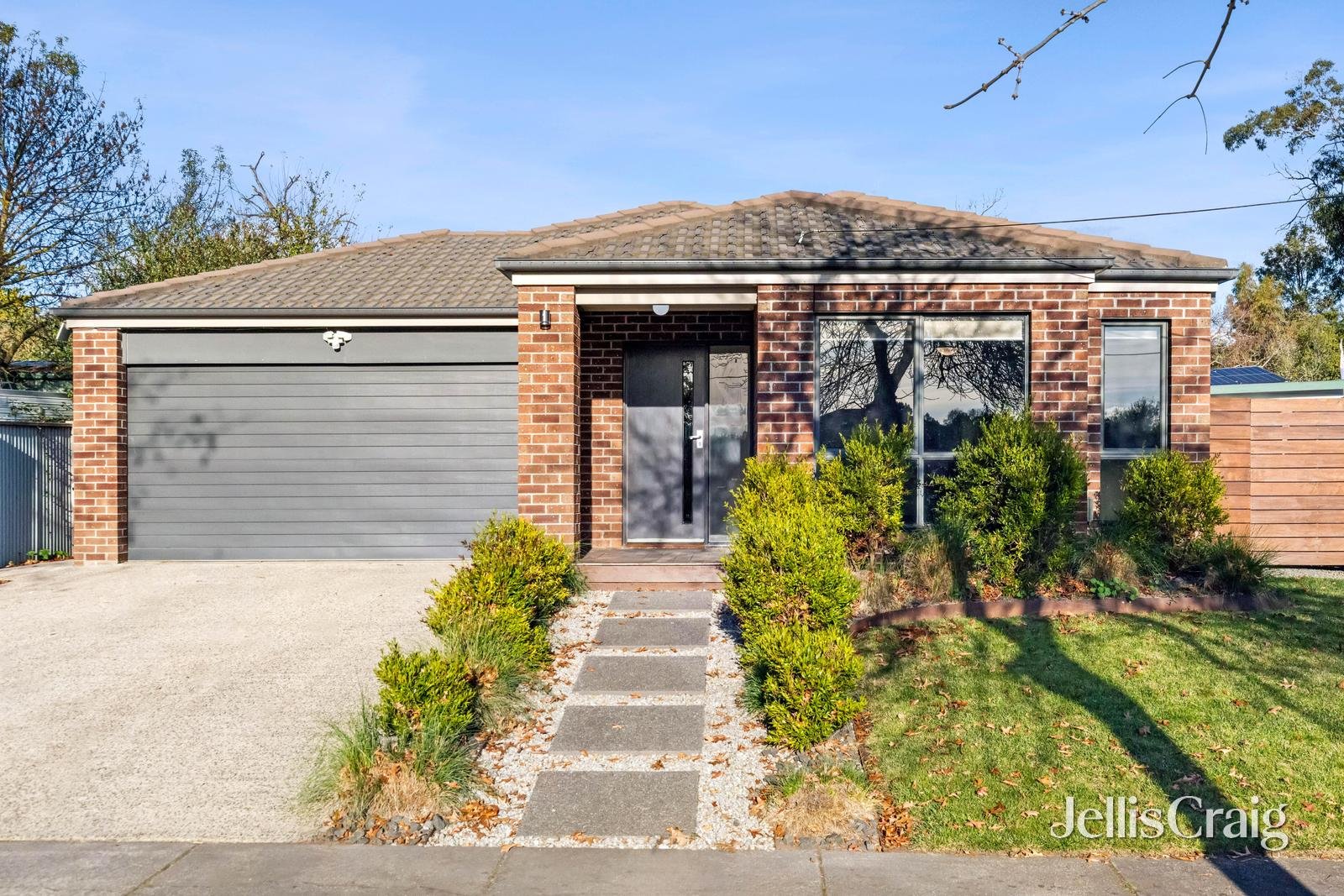 817 Bond Street, Mount&nbsp;Pleasant image 1