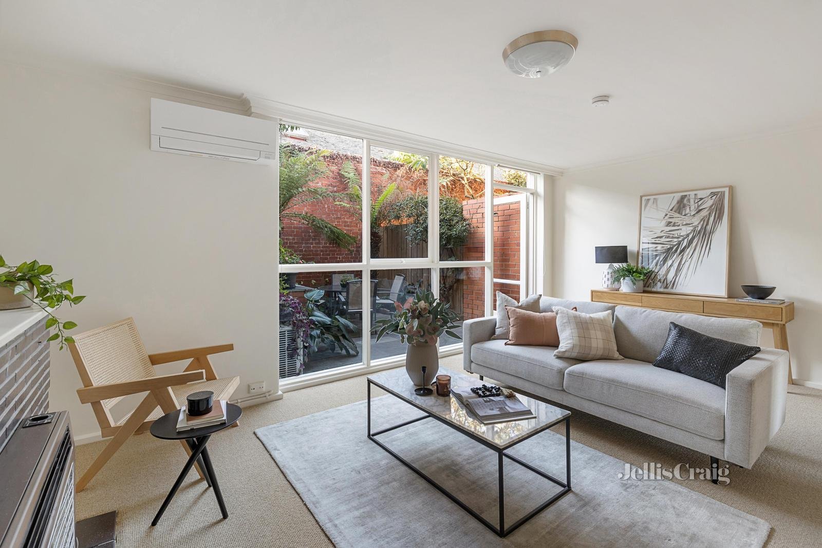 8/17 Como Avenue, South Yarra image 4