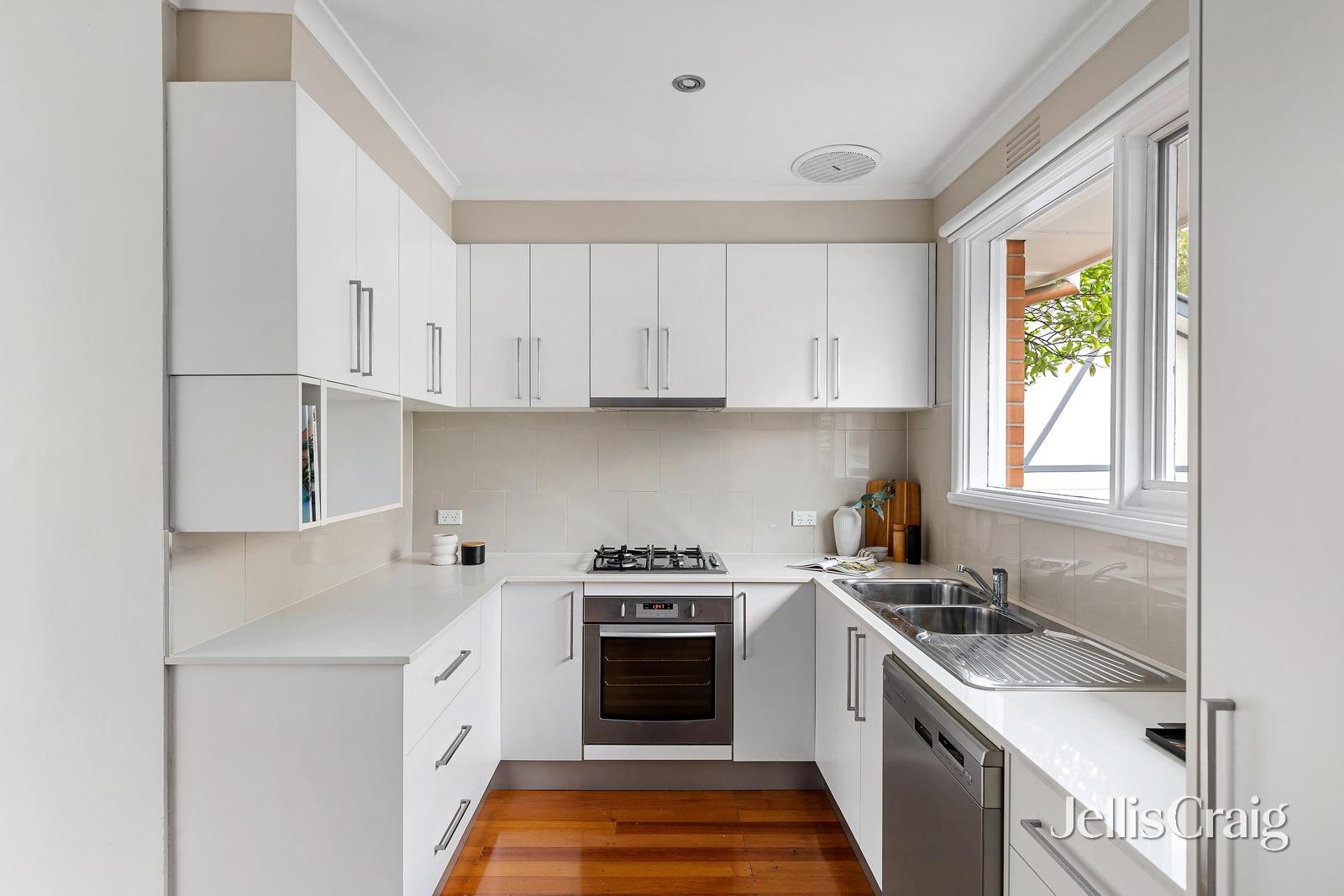 8/18-20 Rosanna Road, Heidelberg image 5