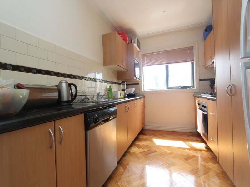 Property Gallery Thumbnail 4
