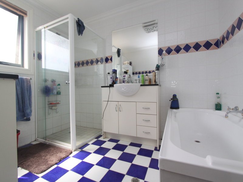 Property Gallery Thumbnail 7