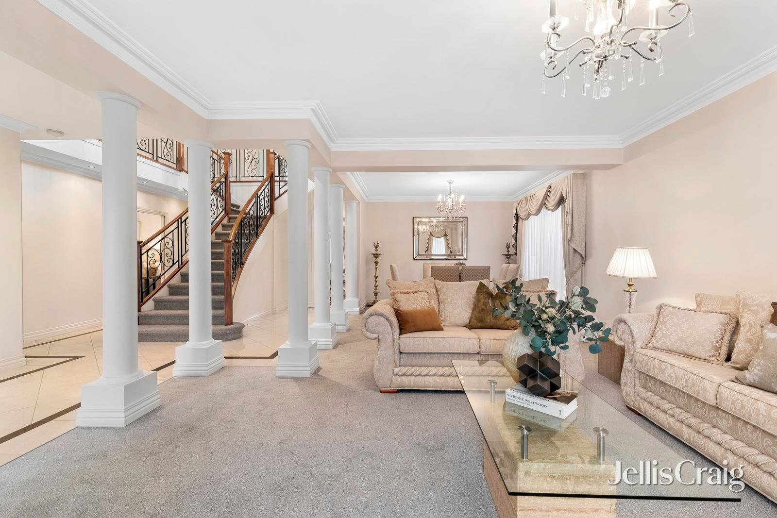 818 Highbury Road, Glen&nbsp;Waverley image 3