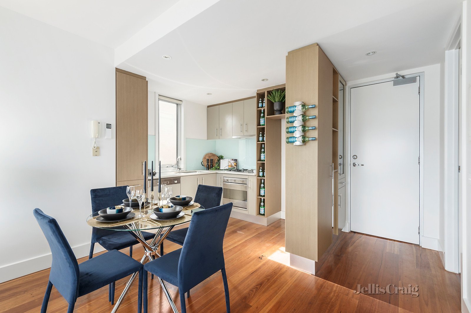 8/185 Auburn Road, Hawthorn image 2