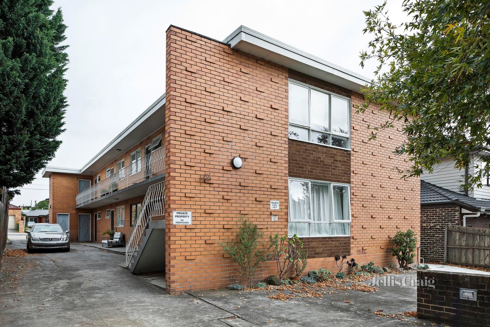 8/187 Mansfield Street, Thornbury image 9