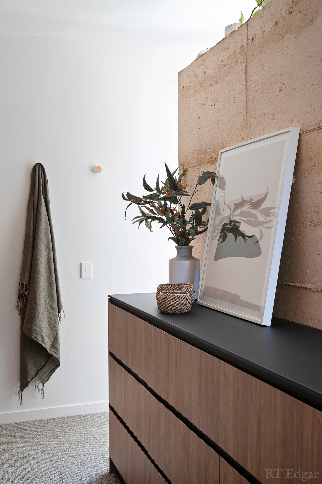 Property Gallery Thumbnail 12