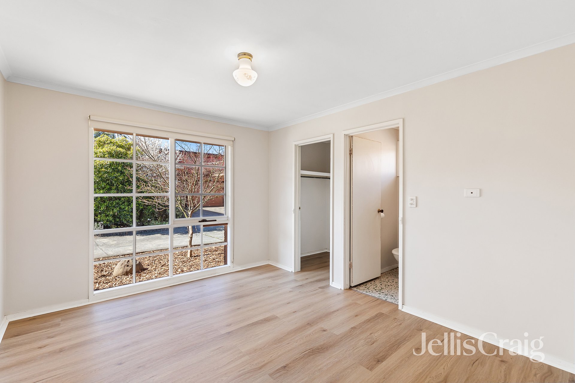 8/19 Lower Plenty Road, Rosanna image 5