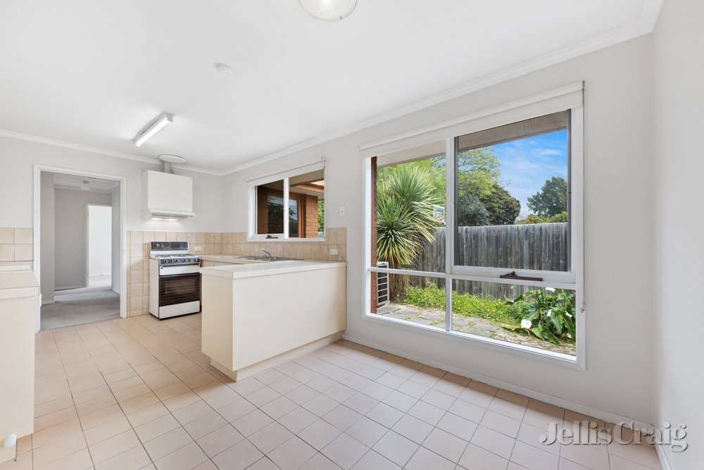 8/19 Lower Plenty Road, Rosanna image 3