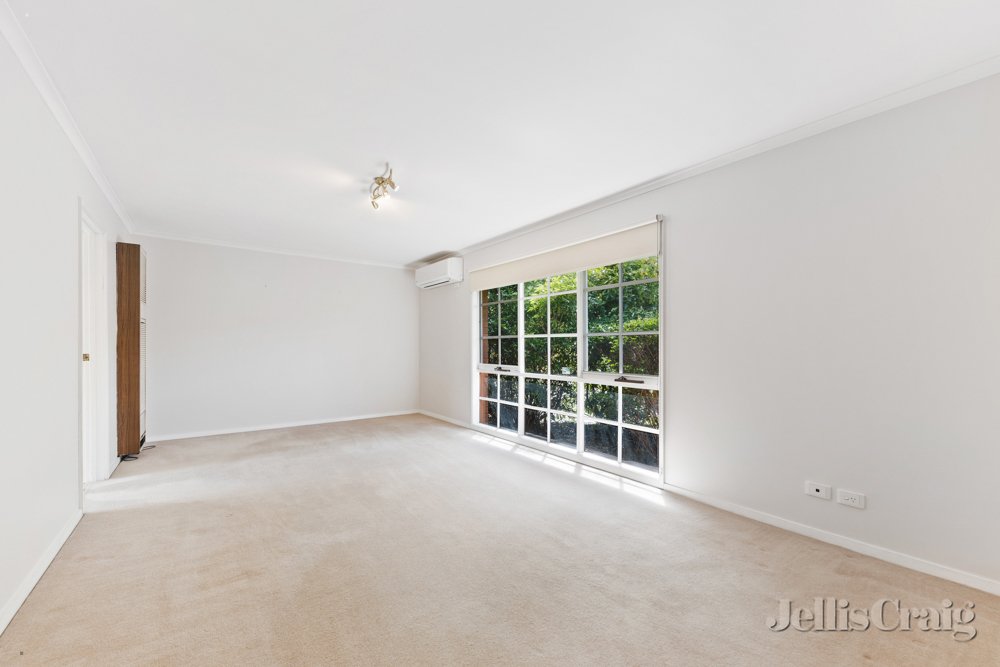 8/19 Lower Plenty Road, Rosanna image 4