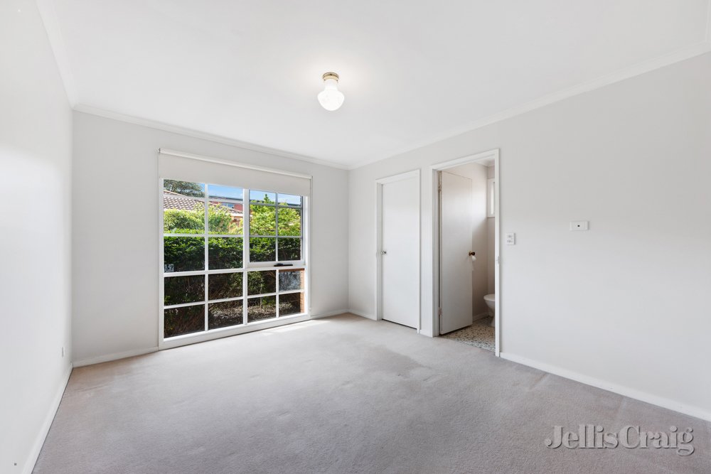 8/19 Lower Plenty Road, Rosanna image 5