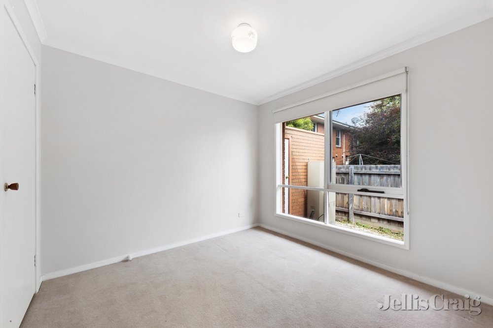 8/19 Lower Plenty Road, Rosanna image 6