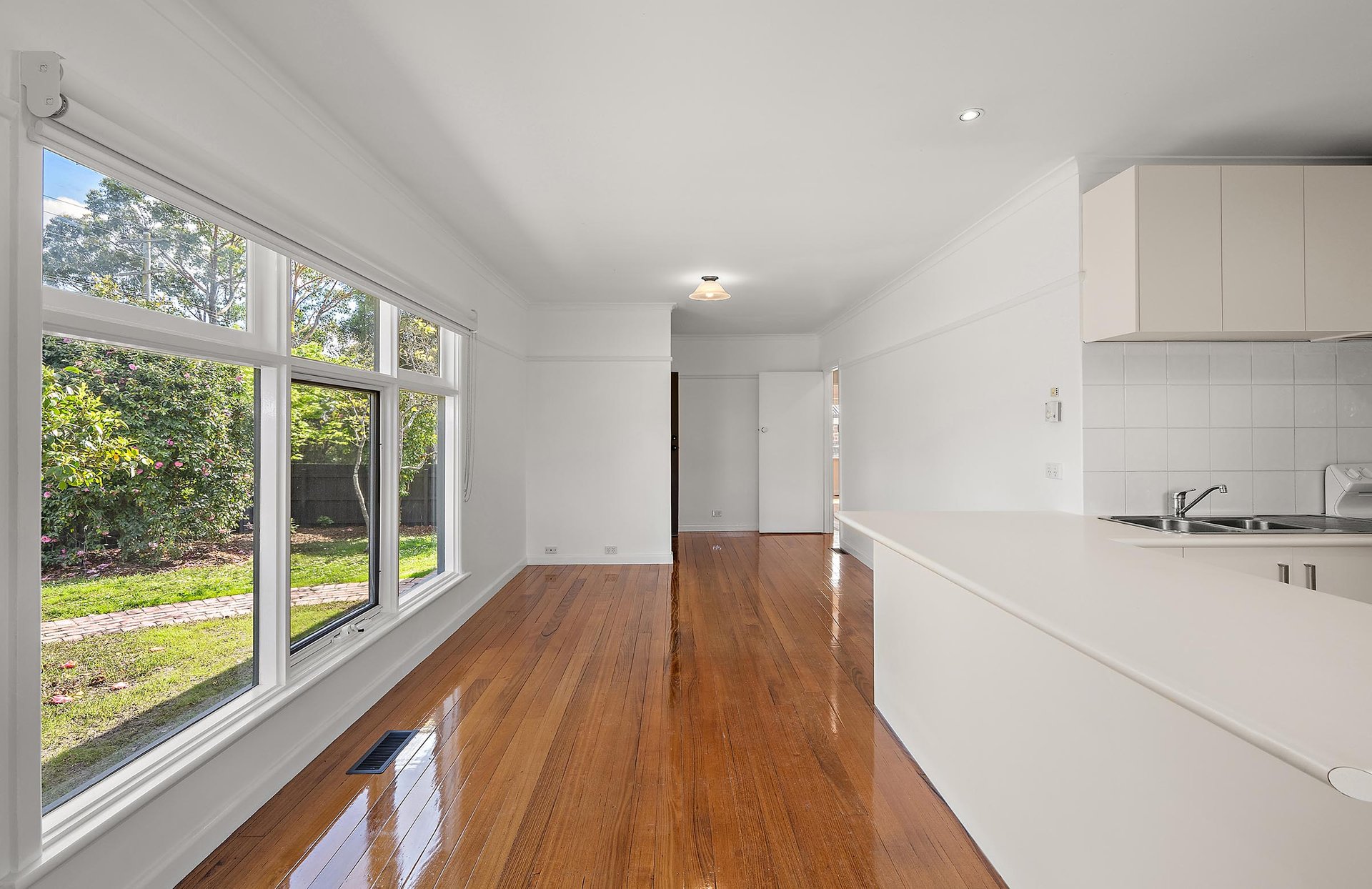 819 Mt Dandenong Road, Montrose image 6