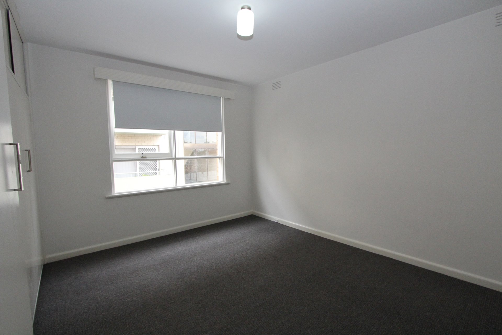 Property Gallery Thumbnail 8