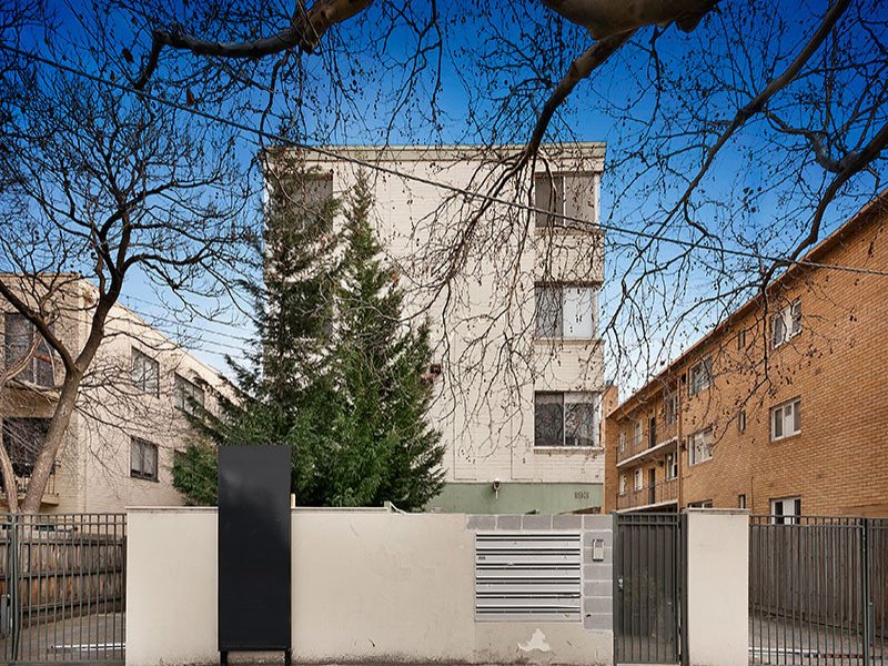 8/193 Brighton Road, Elwood image 1