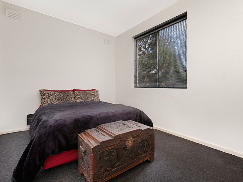 8/193 Brighton Road, Elwood image 3