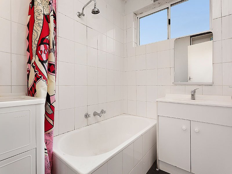 8/193 Brighton Road, Elwood image 7