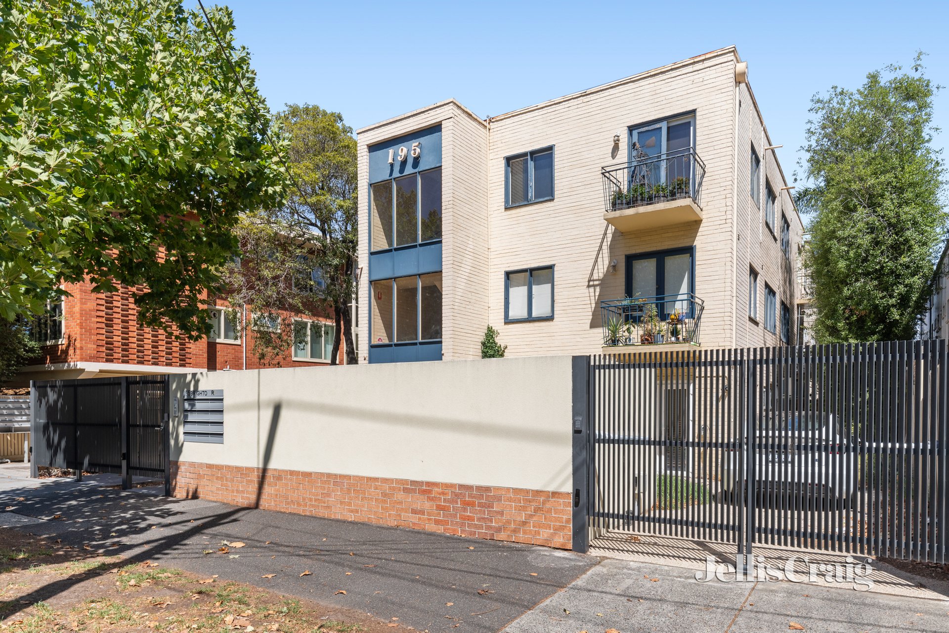 8/195 Brighton Road, Elwood image 1