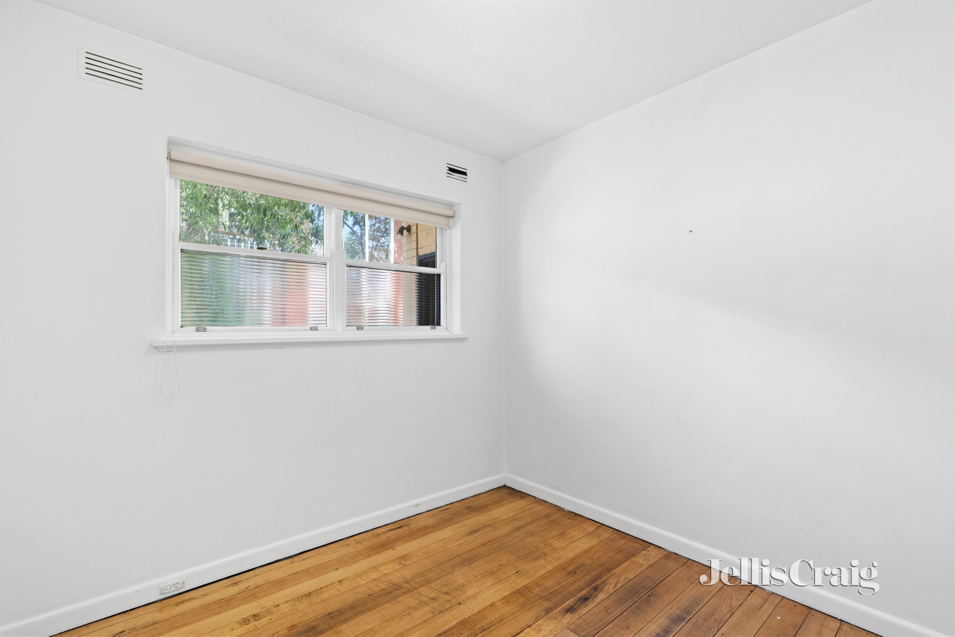 8/195 Brighton Road, Elwood image 4