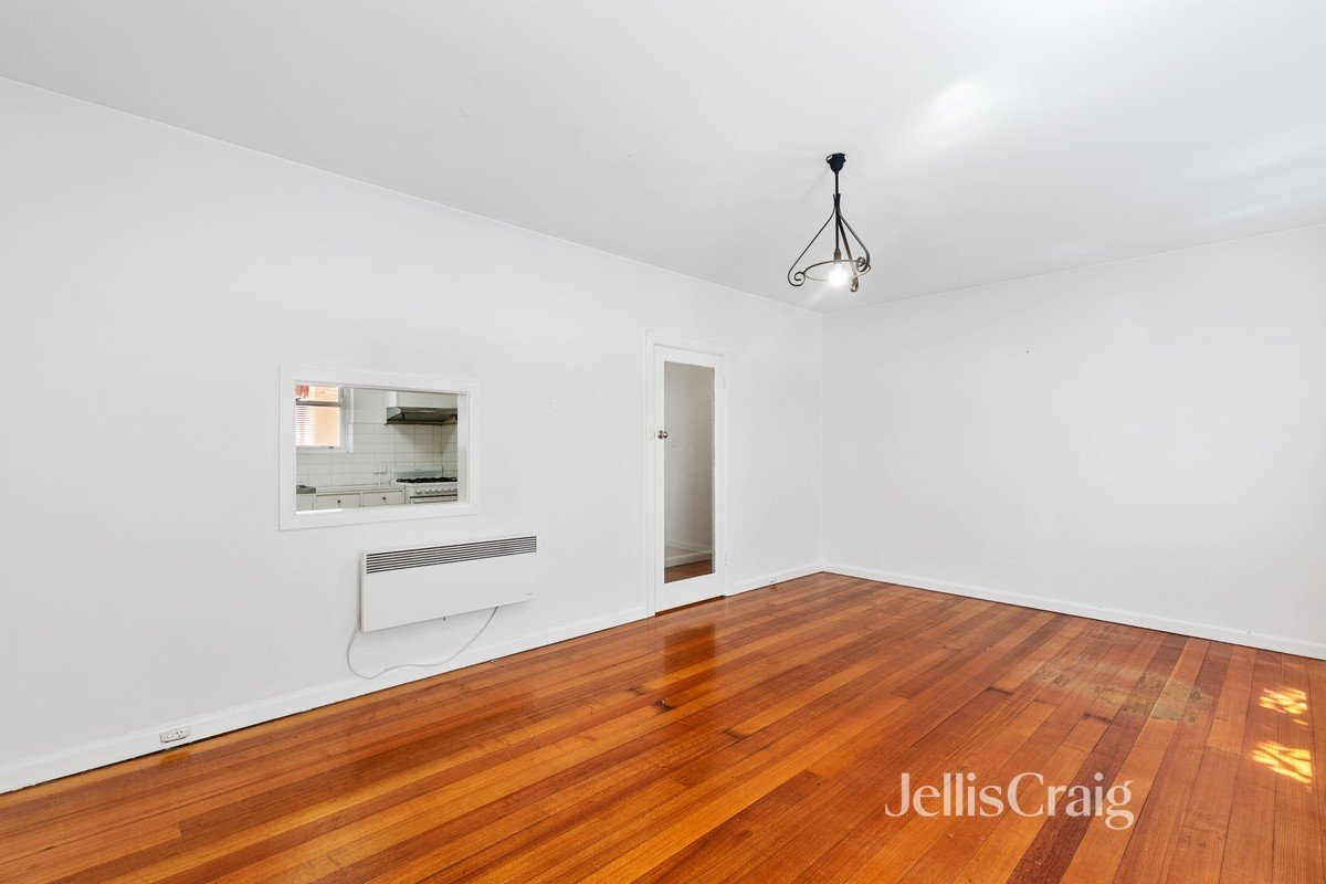8/195 Brighton Road, Elwood image 3