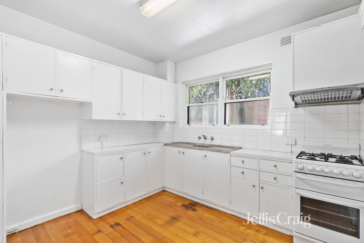 8/195 Brighton Road, Elwood image 4