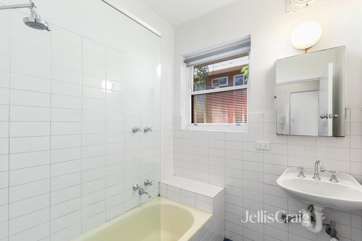 8/195 Brighton Road, Elwood image 7