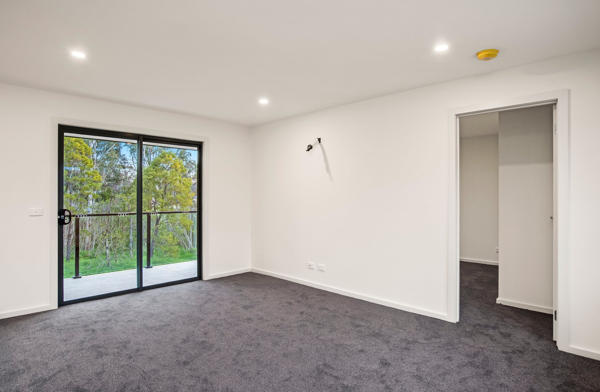 81A Esther Crescent, Mooroolbark image 7