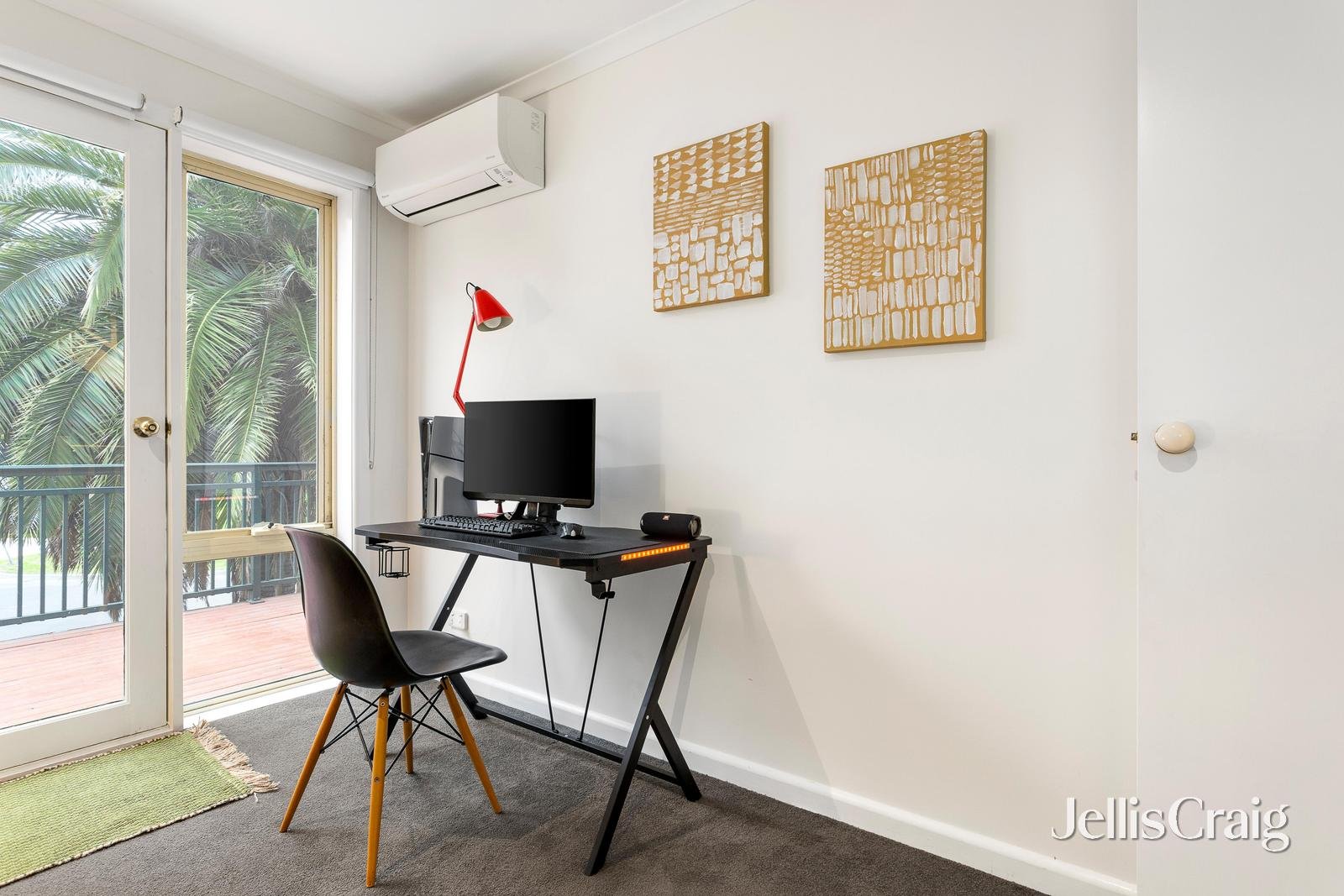 8/1A Main Drive, Bundoora image 11