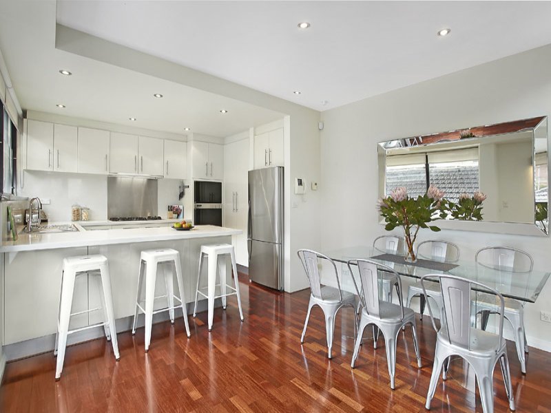81a Ormond Esplanade, Elwood image 4