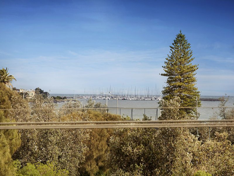 81a Ormond Esplanade, Elwood image 10