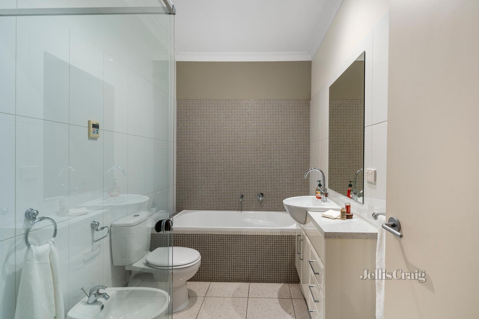 81A St Hellier Street, Heidelberg Heights image 10