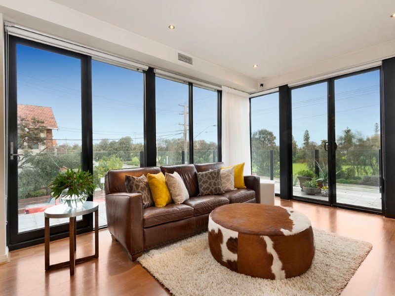 81B Ormond Esplanade, Elwood image 3