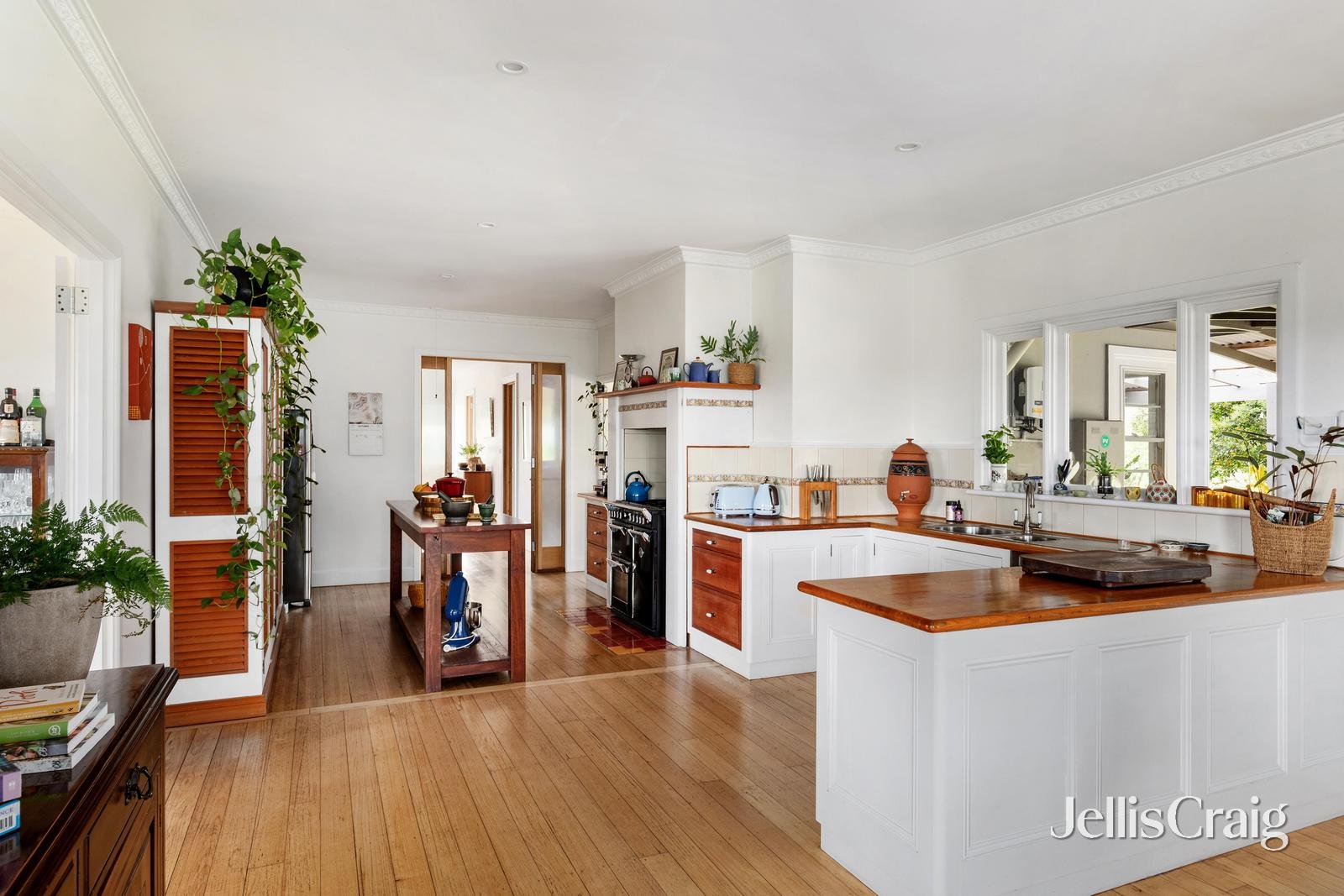 82 Alma Road, Panton&nbsp;Hill image 3