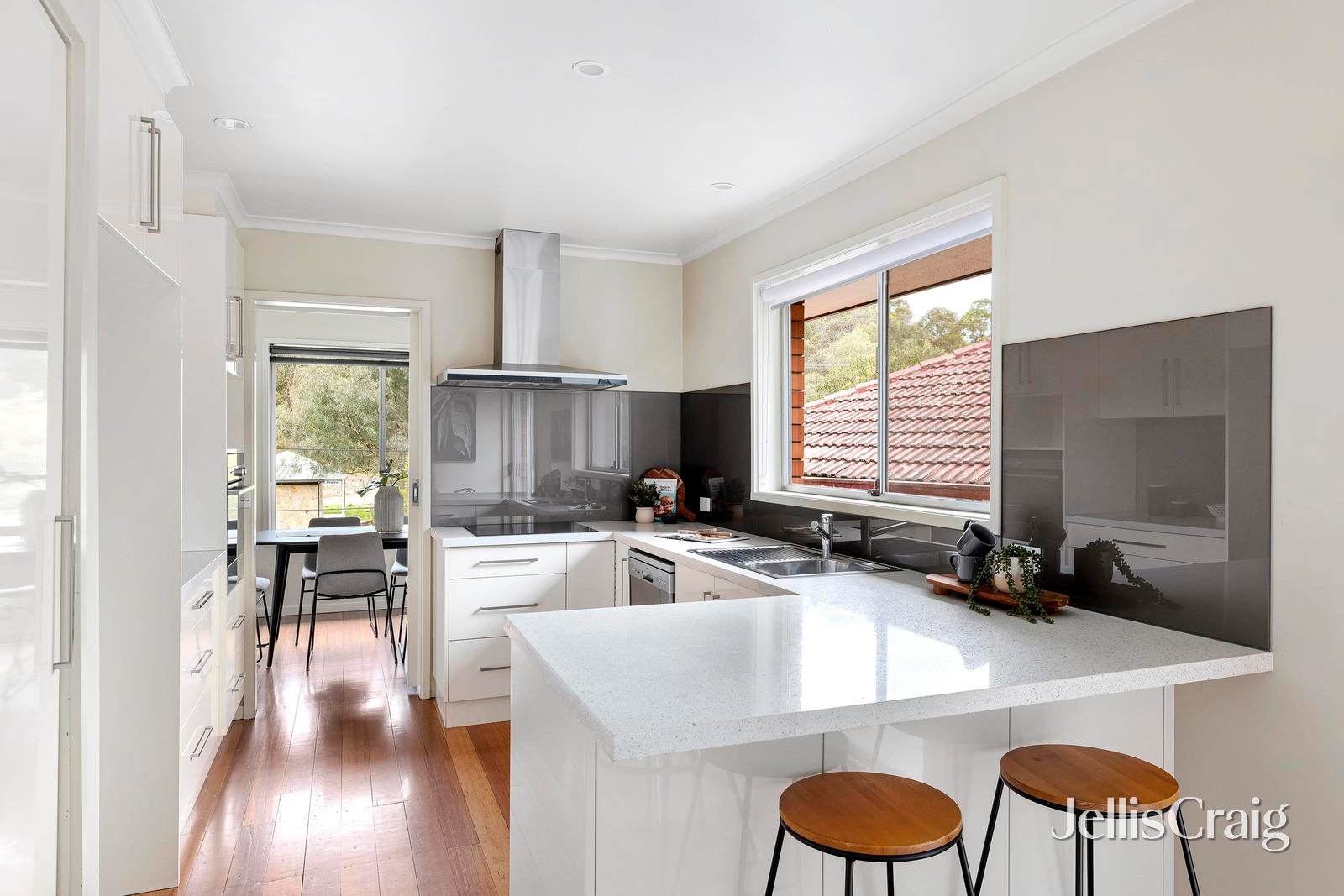 82 Broad Gully Road, Diamond Creek image 3