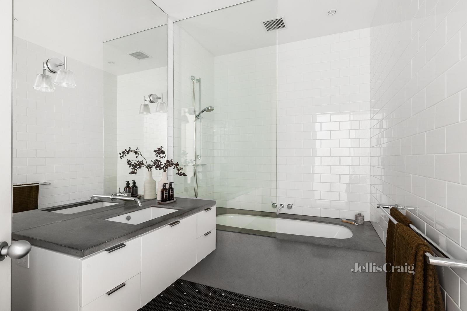 82 Chomley Street, Prahran image 8